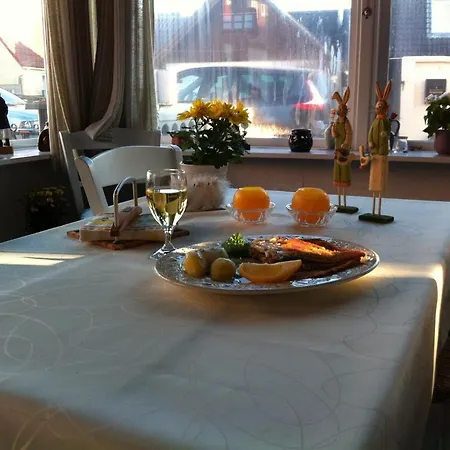 Strandly Bed & Breakfast Lokken
