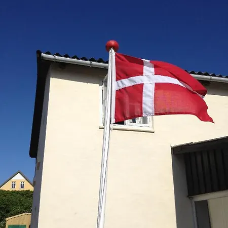 Strandly 3* Lokken