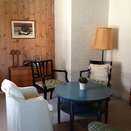 Strandly Bed & Breakfast 3*