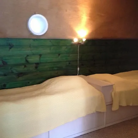 Bed & Breakfast Strandly Lokken