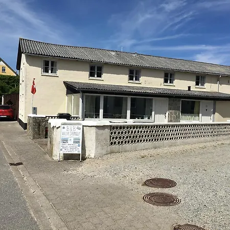 Bed & Breakfast Strandly Lokken